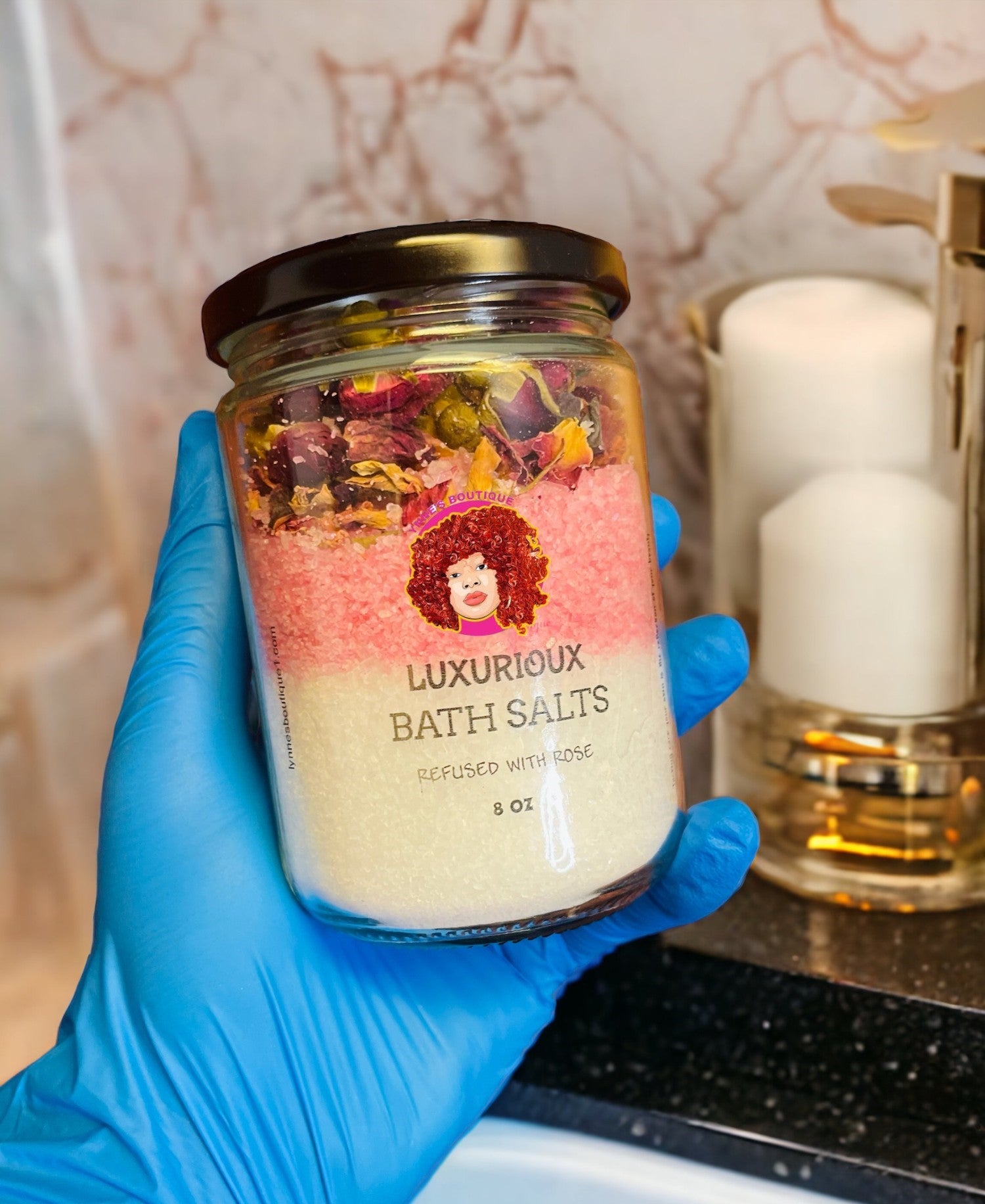 Supercharge your bath with this potent blend. Magnesium flakes reduce inflammation and soothe tired muscles, while Epsom and Himalayan salts draw out toxins and impurities. There's also sweet orange, Rose petal, Camomile, to energies, and lavender to mellow your mind